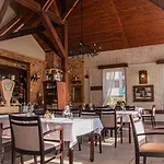 Bed & Breakfast Sempre Etterem Es Panzio 3*