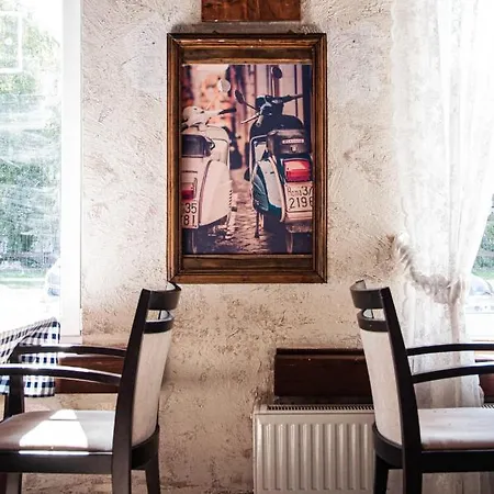Sempre Etterem Es Panzio 3* Szekesfehervar