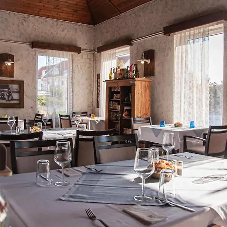 B&B Sempre Etterem Es Panzio