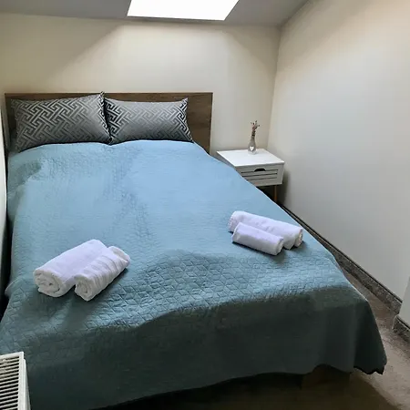Bed & Breakfast Sempre Etterem Es Panzio 3*
