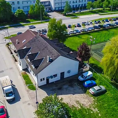 B&B Sempre Etterem Es Panzio