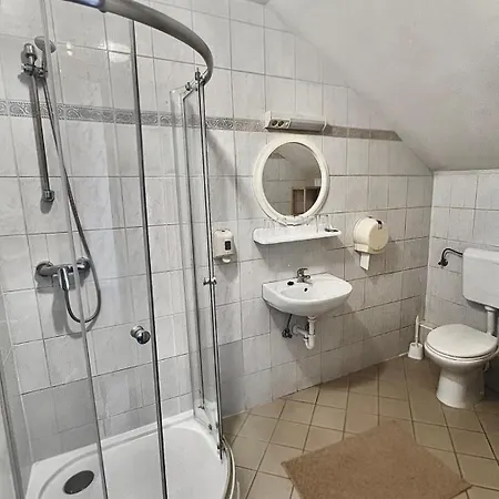Sempre Etterem Es Panzio Szekesfehervar